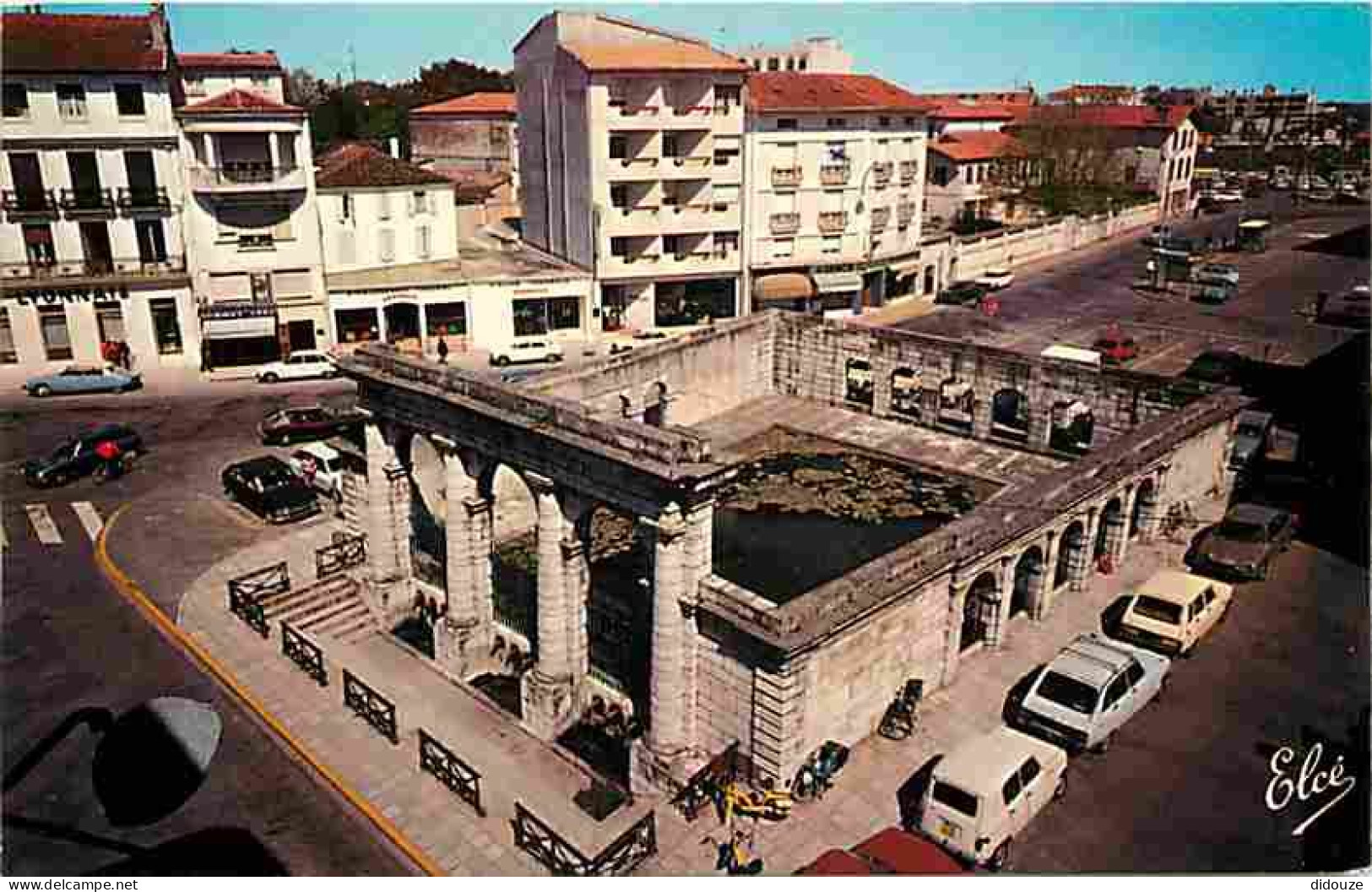 40 - Dax - Vue Générale Sur La Fontaine Chaude - Automobiles - CPM - Voir Scans Recto-Verso - Dax