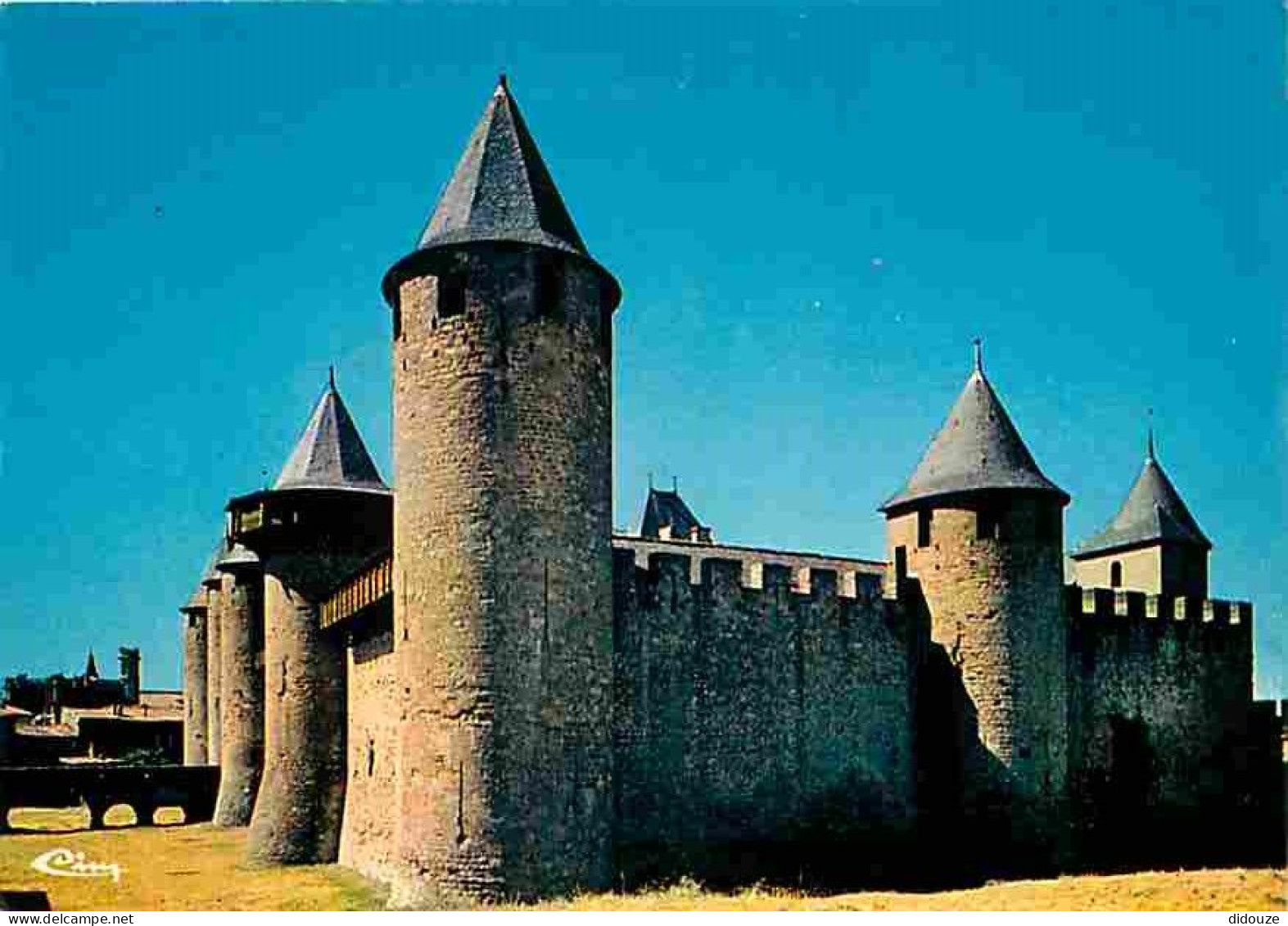 11 - Carcassonne - La Cité Médiévale - Le Château Comtal - CPM - Voir Scans Recto-Verso - Carcassonne