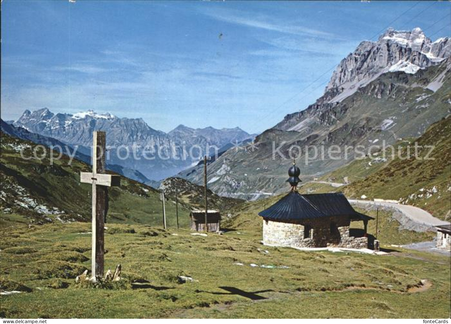 11866767 Klausenpass Passhoehe Kapelle Und Schaechentaler Windgaelle Klausenpass - Sonstige & Ohne Zuordnung