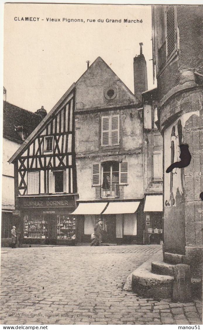 CLAMECY  Vieux Pignons, Rue De Grand Marché - Clamecy