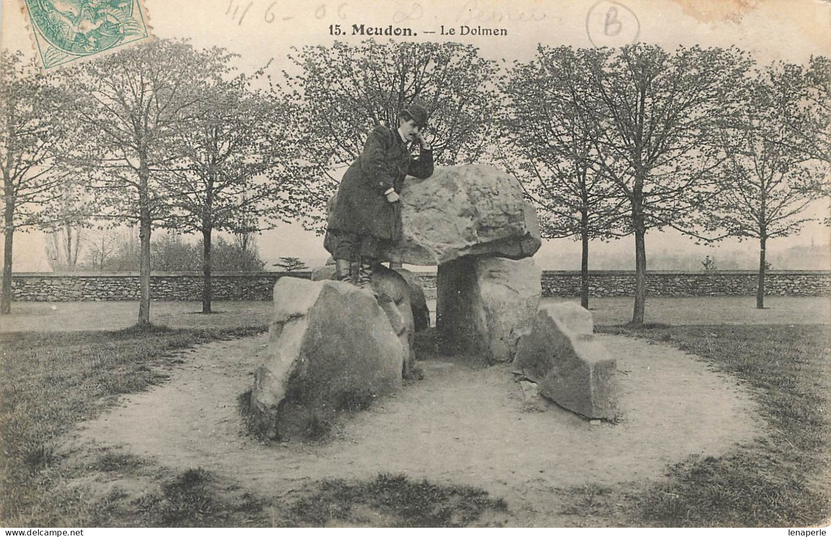 D9532 Meudon Le Dolmen - Meudon