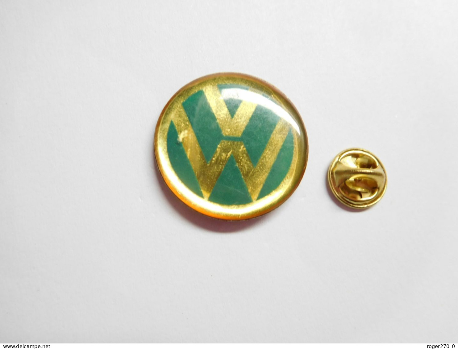 Beau Pin's , Logo Auto VW VAG Volkswagen , Diamètre : 29 Mm - Volkswagen