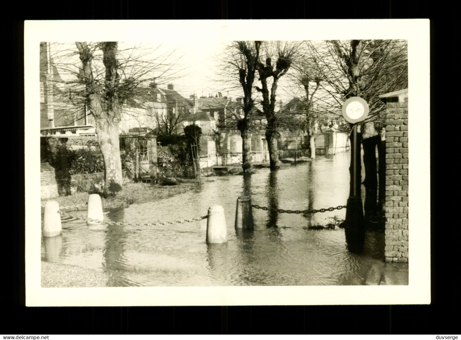 Photographie 76 Seine Maritime Gournay En Bray Crue De L ' Epte 1965 Inondations ( Format 9cm X 13cm ) - Places