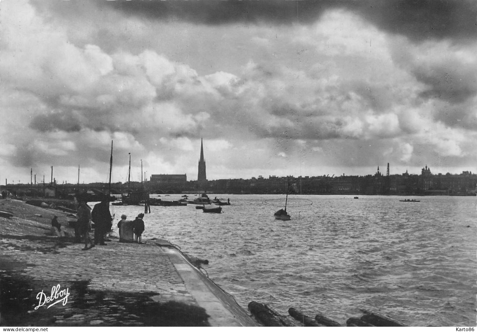 Bordeaux * Un Orage Sur La Ville * Les Quais - Bordeaux