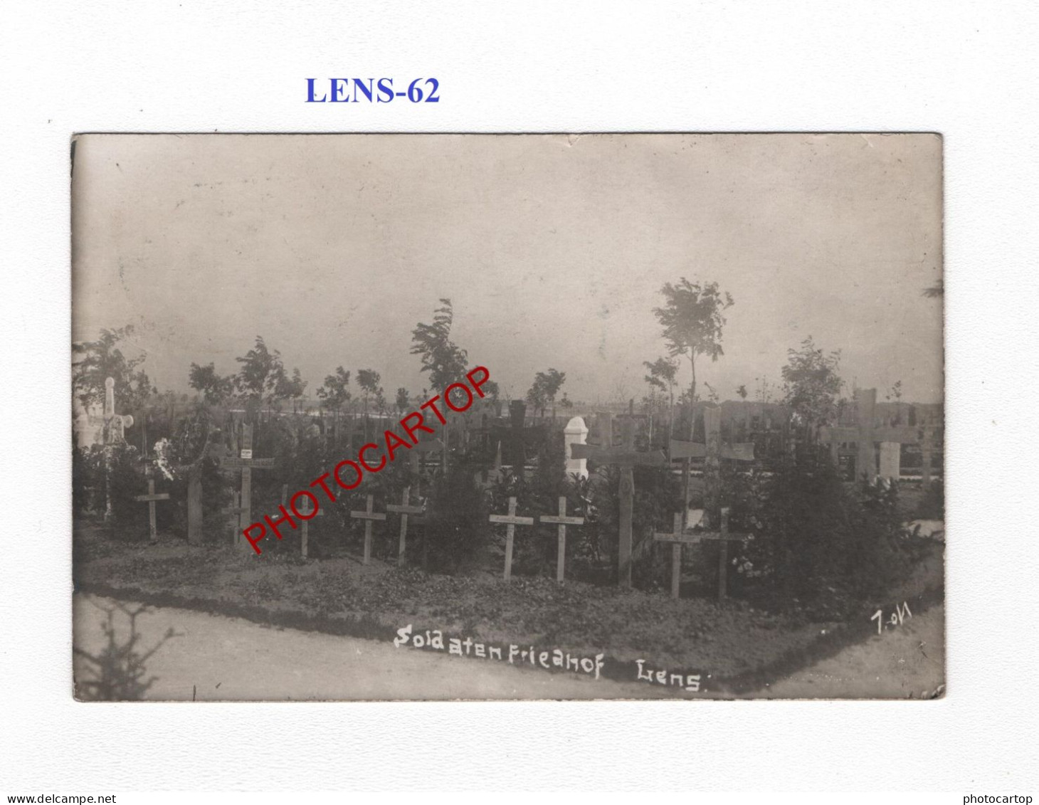 LENS-62-Cimetiere-Tombes-CARTE PHOTO Allemande-GUERRE 14-18-1 WK-MILITARIA-Feldpost- - War Cemeteries