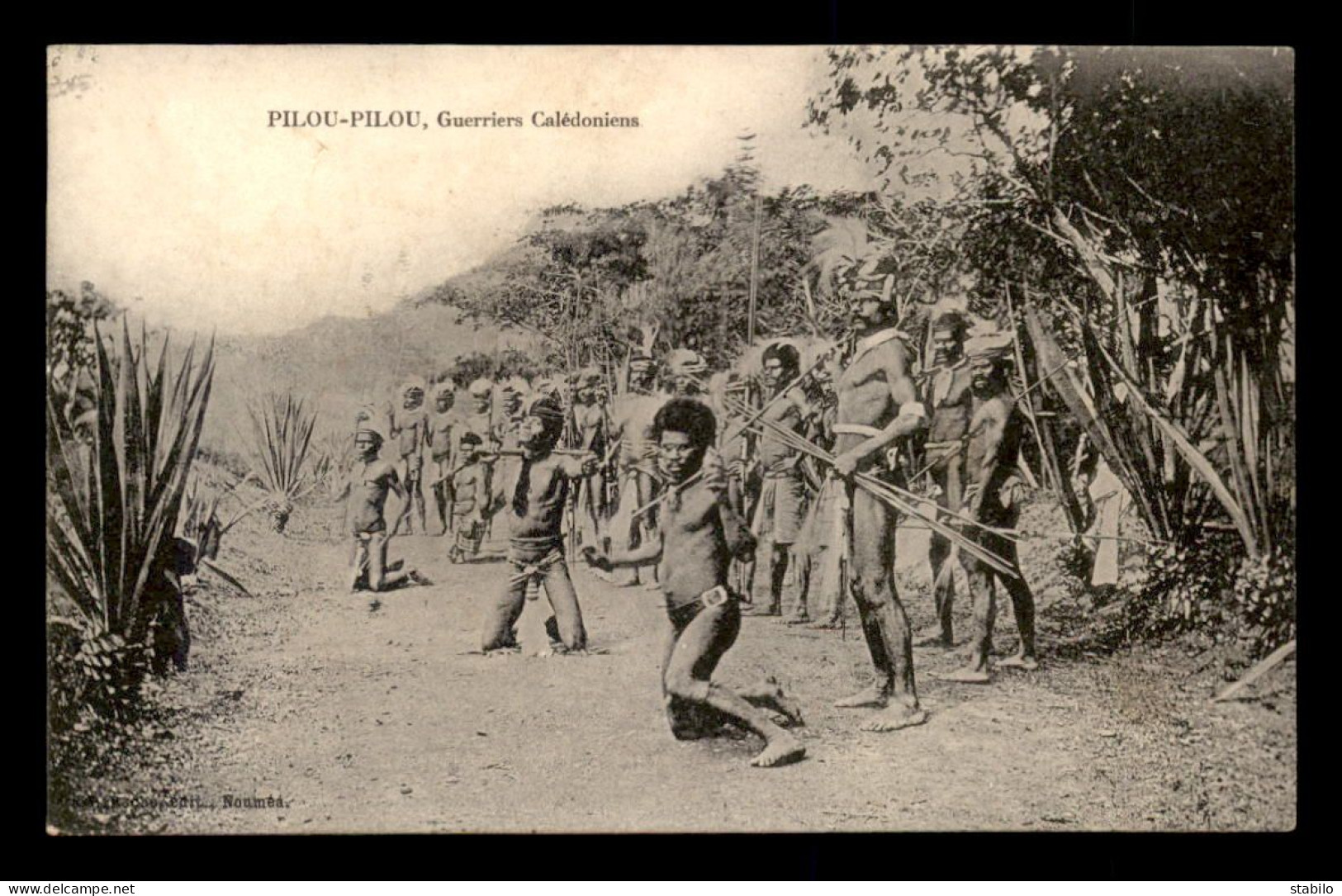 NOUVELLE-CALEDONIE - PILOU-PILOU - GUERRIERS CALEDONIENS - New Caledonia