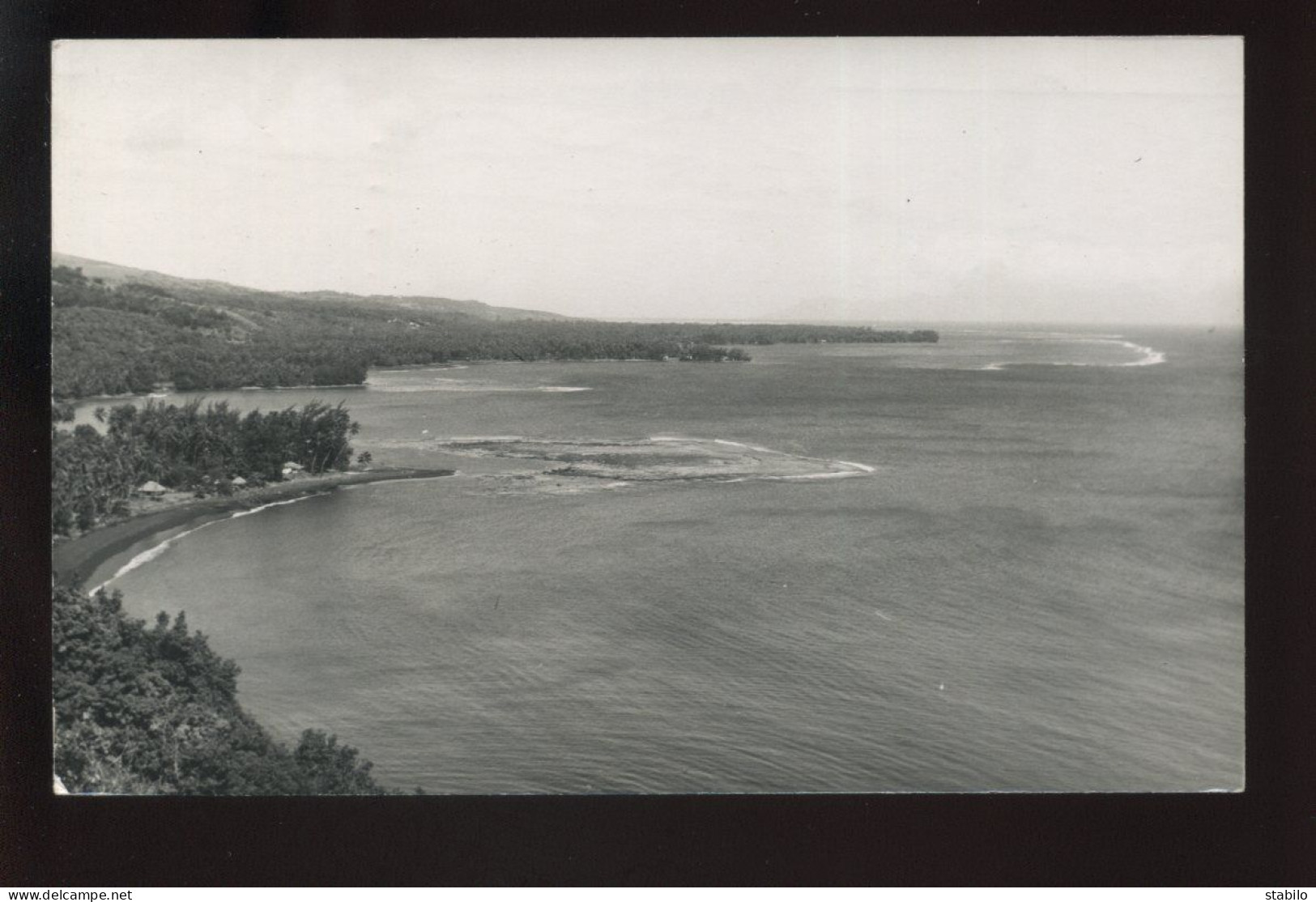 TAHITI - PLAGE - CARTE PHOTO ORIGINALE - Tahiti