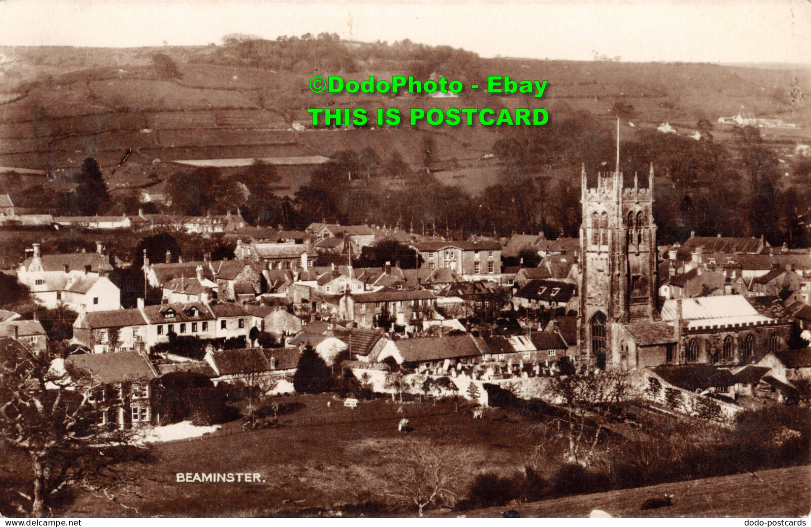 R418073 Beaminster. Postcard - World