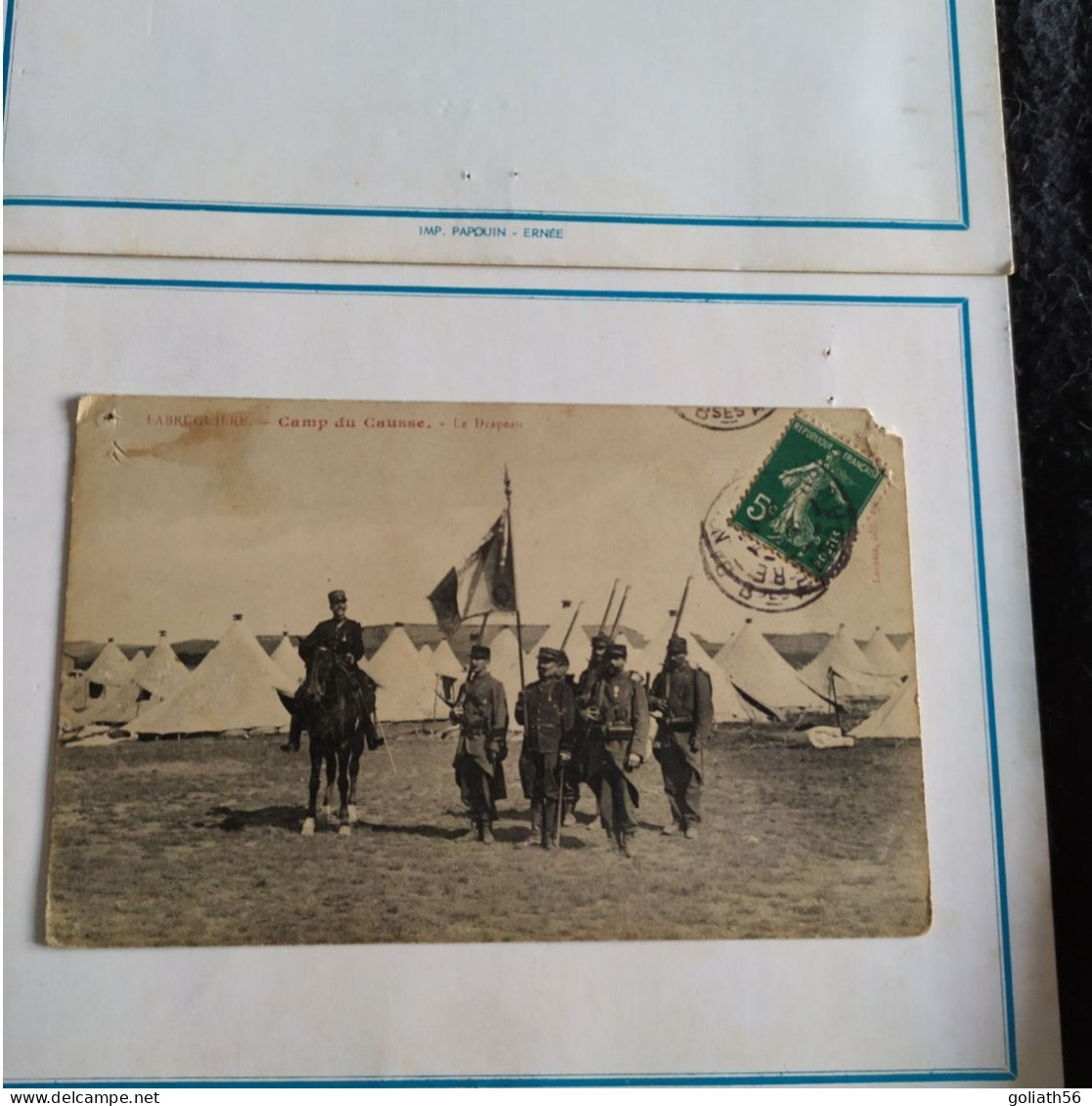 CPA  De Labruguière - Camp De Causse - Le Drapeau - Carte Très Animée - Cavalier, Militaires Et Porte Drapeau - Manöver