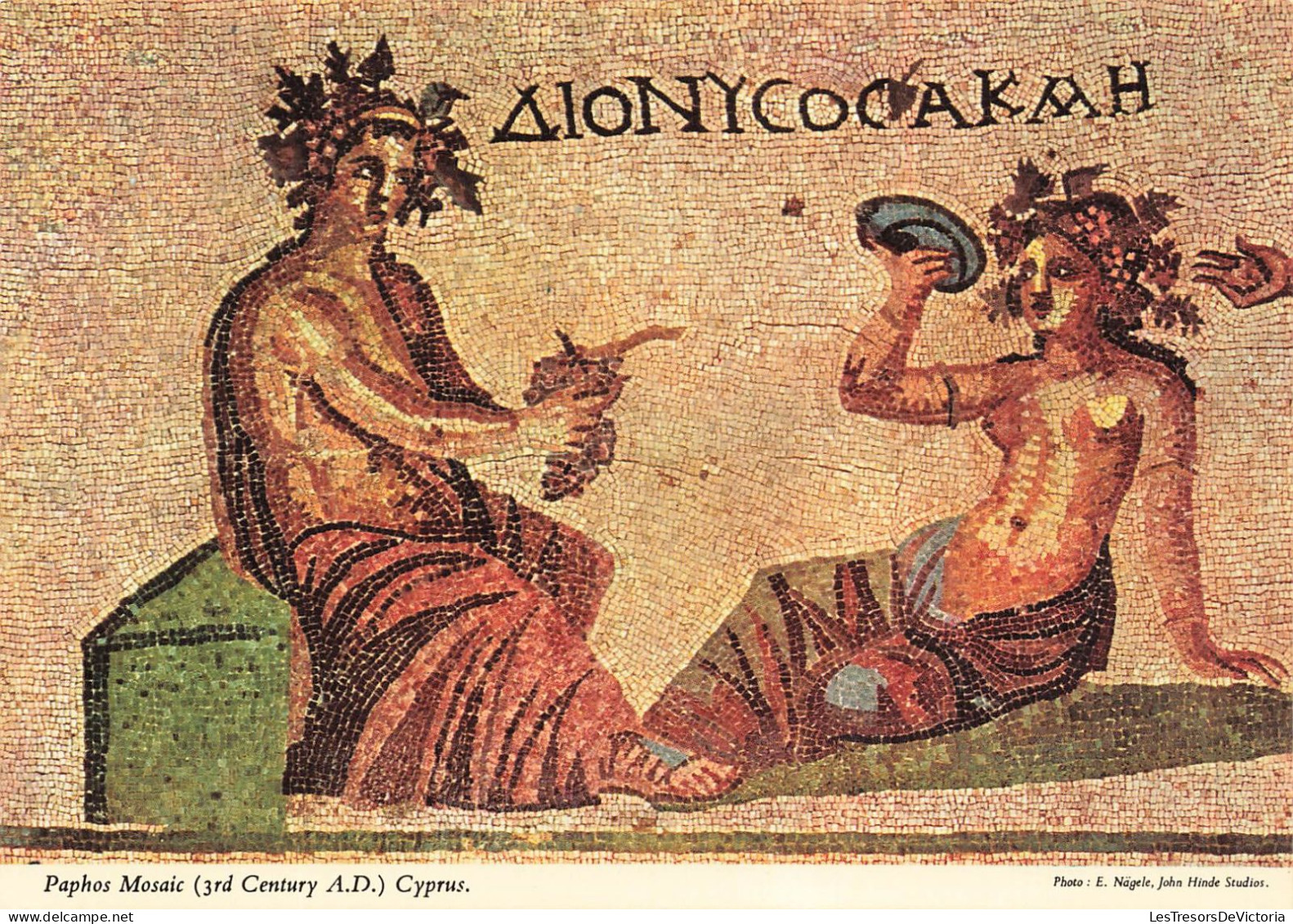 CHYPRE - Paphos - ...The God Of Wine .... Extending A Bunch Of Grapes To Akme - Colorisé - Carte Postale - Chypre