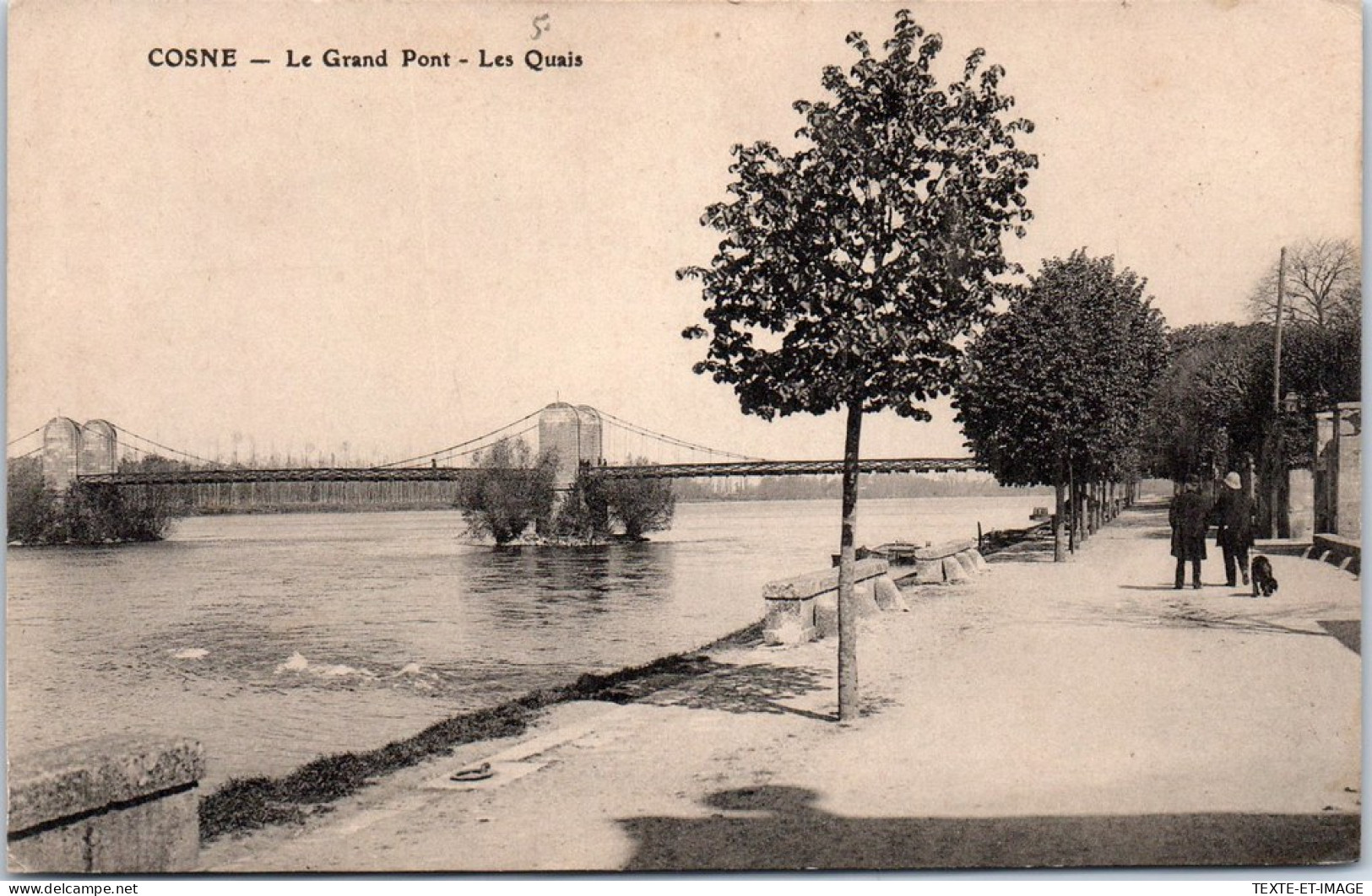 58 COSNE - Le Grand Pont, Les Quais. - Cosne Cours Sur Loire