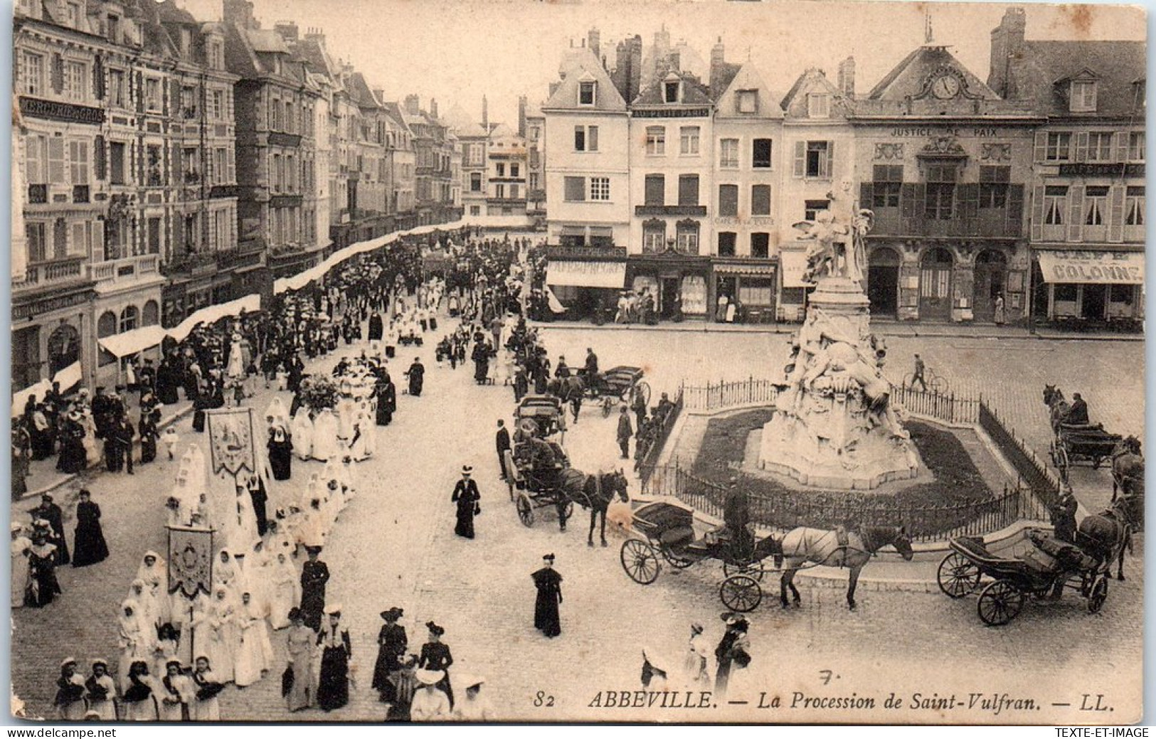 80 ABBEVILLE - La Procession De Saint Vulfran  - Abbeville