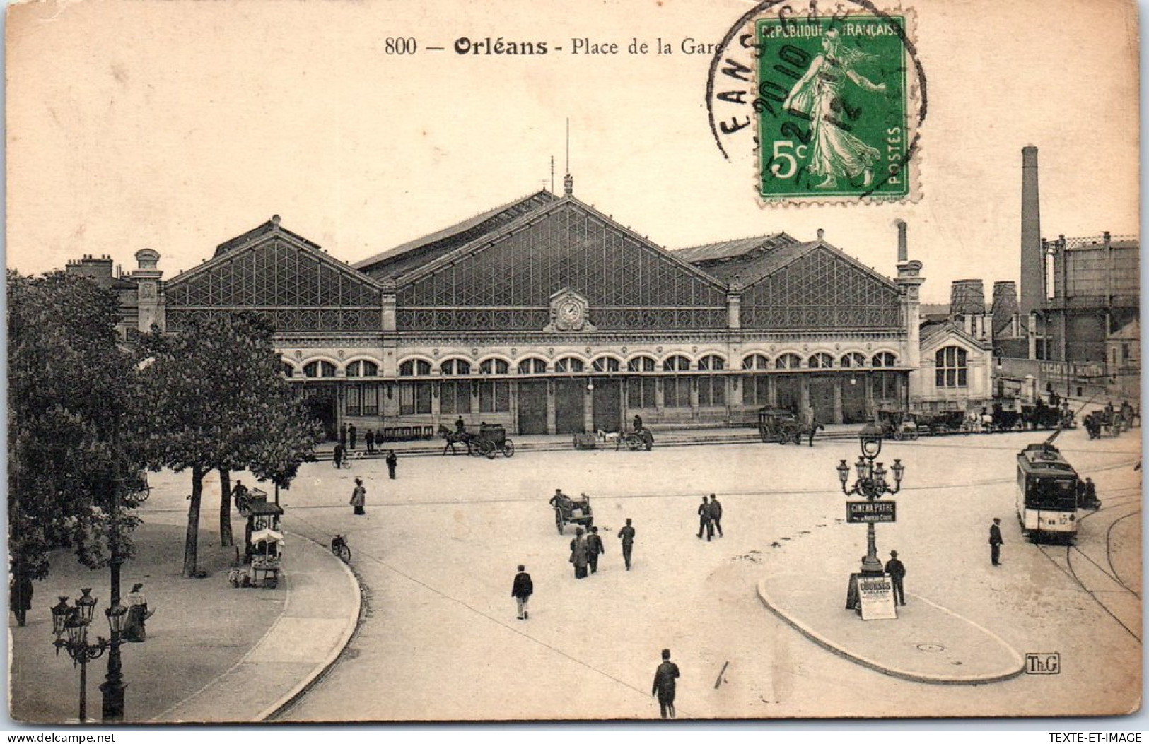 45 ORLEANS - Vue Plongeante Sur La Place De La Gare  - Orleans