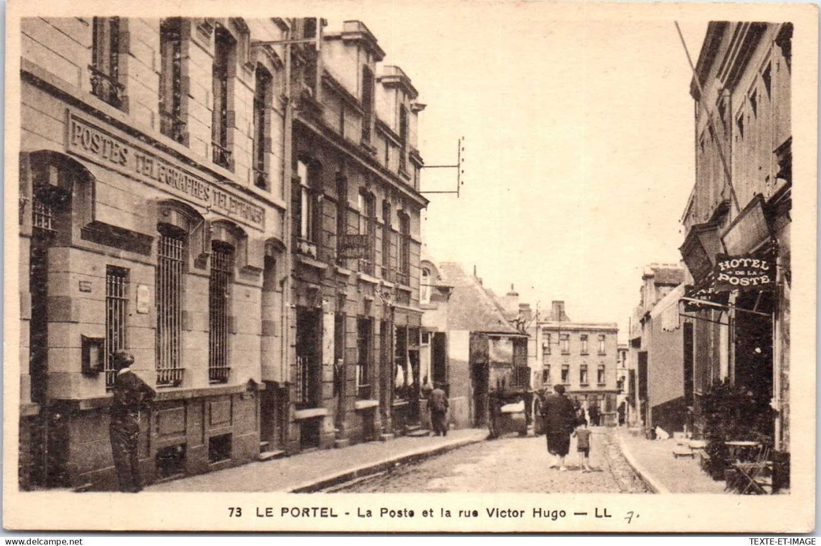 62 LE PORTEL - La Poste Et La Rue Victor Hugo.  - Le Portel