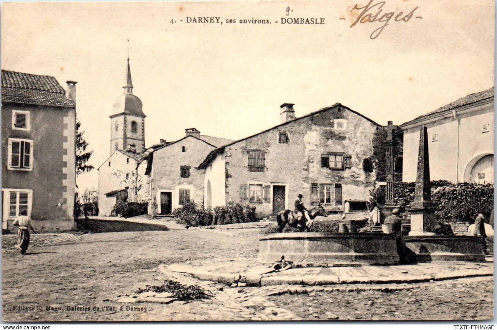 88 DOMBASLE - Le Centre Du Village Et La Fontaine  - Autres & Non Classés