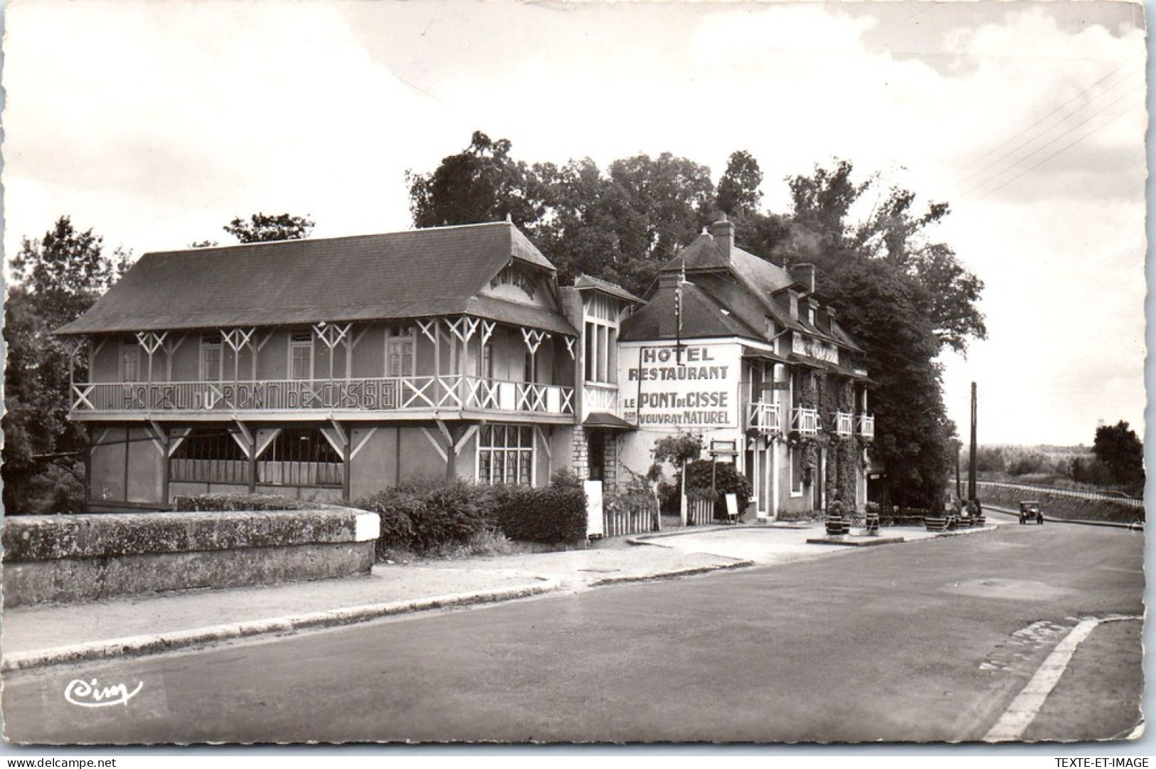 37 VOUVRAY - L'hotel Restaurant Du Pont De Cisse  - Vouvray