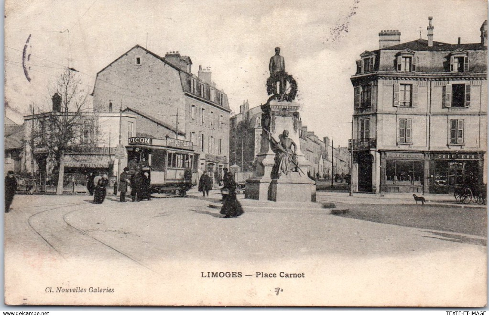 87 LIMOGES - Monument Sur La Place Carnot.  - Limoges