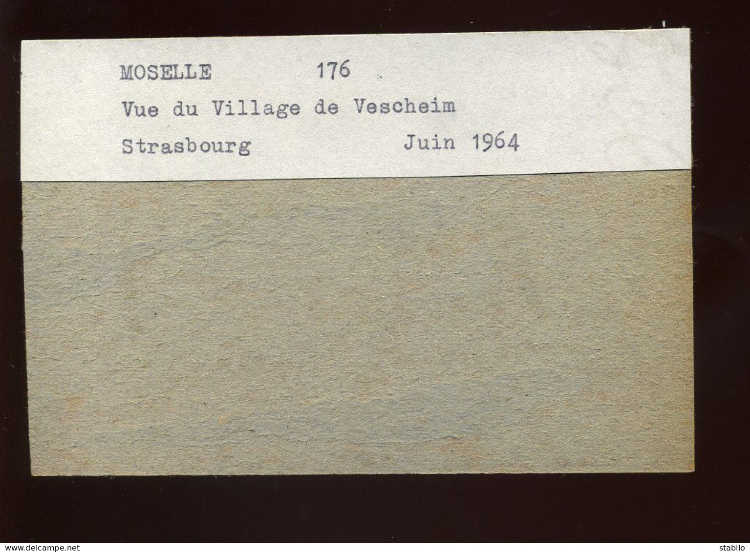 VESCHEIM (MOSELLE) - LE VILLAGE - JUIN 1964 - FORMAT : 11.5 X 7.5 CM - Lieux