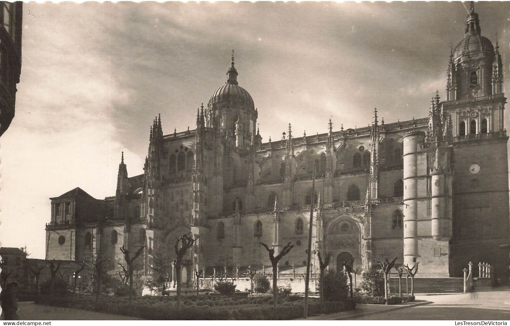 ESPAGNE - Salamanca - Catedral Nueva - Fachada Este - Carte Postale - Salamanca