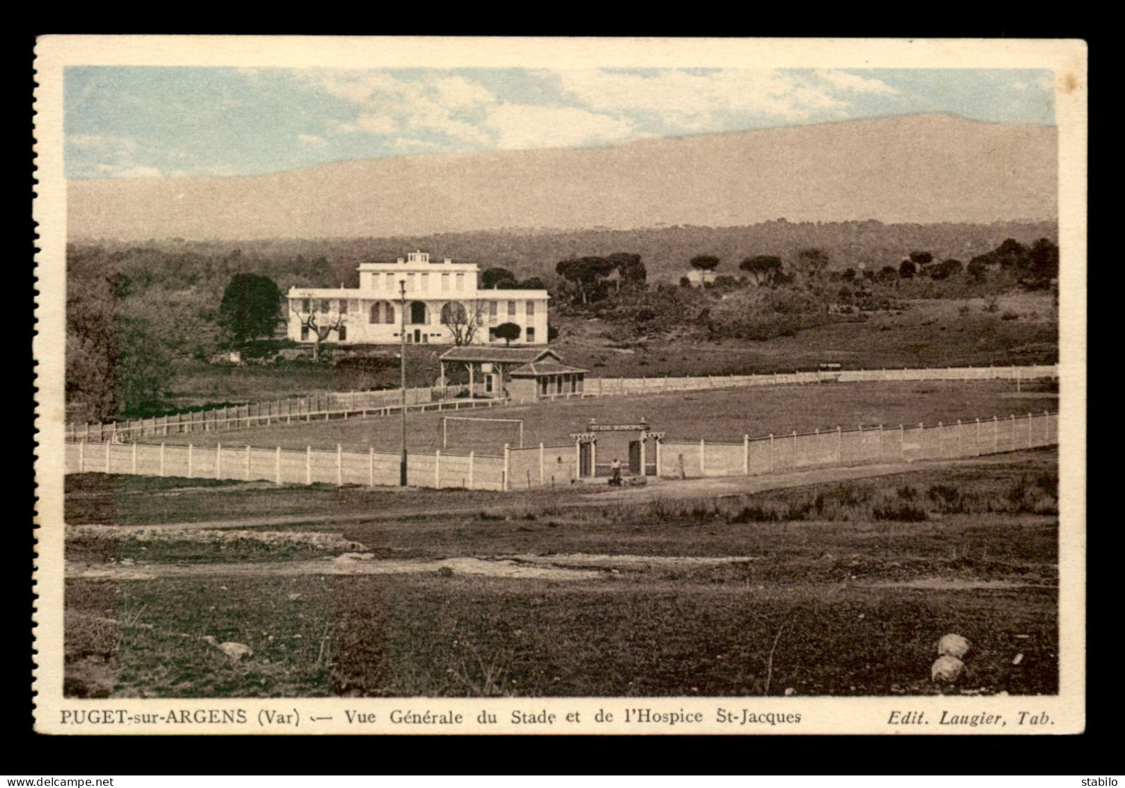 STADES - FOOTBALL - PUGET-SUR-ARGENS (VAR) - Stadiums