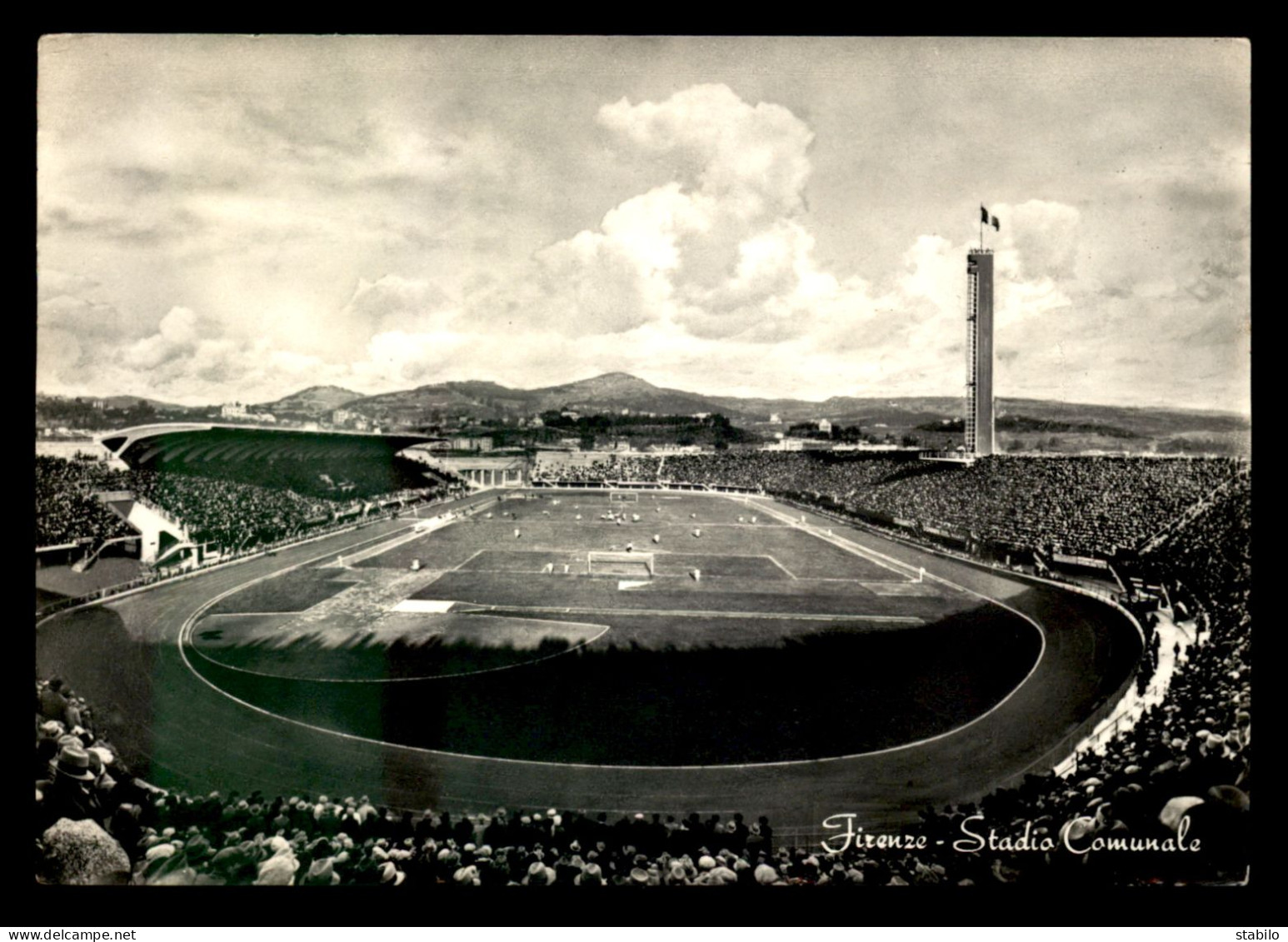 STADES - FOOTBALL - ITALIE - FLORENCE - LE STADE COMMUNAL - Stadiums
