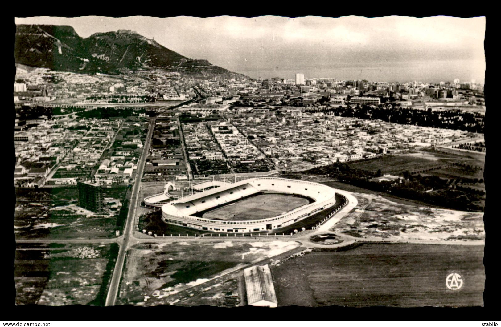STADES - FOOTBALL - ALGERIE - ORAN - Stadiums