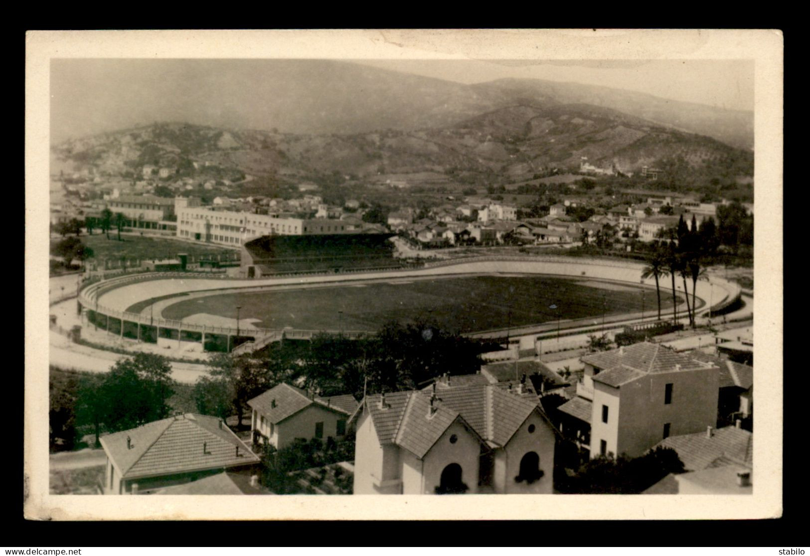 STADES - FOOTBALL - ALGERIE - BONE - STADE-VELODROME MUNICIPAL - Stadiums