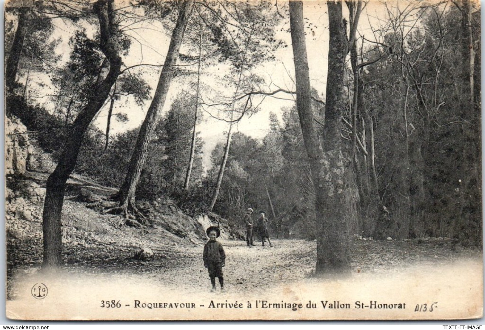 13 ROQUEFAVOUR - Arrivee A L'ermitage Du Vallon St Honorat  - Autres & Non Classés