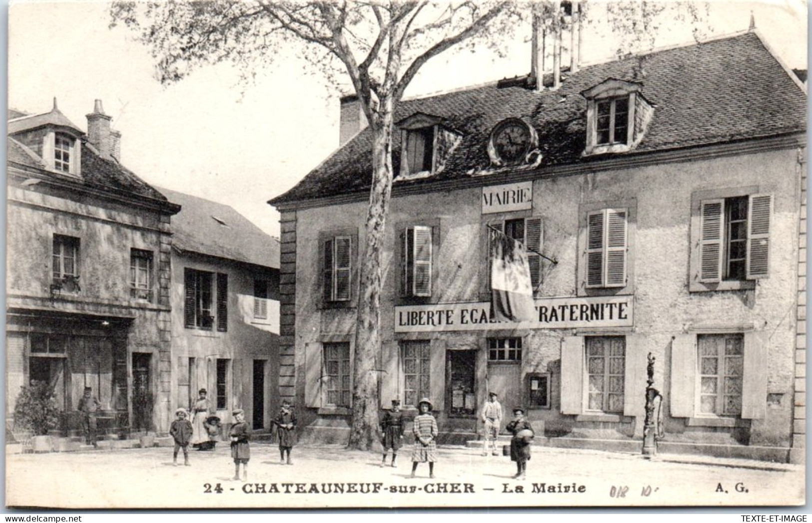 18 CHATEAUNEUF SUR CHER - La Mairie. - Chateauneuf Sur Cher