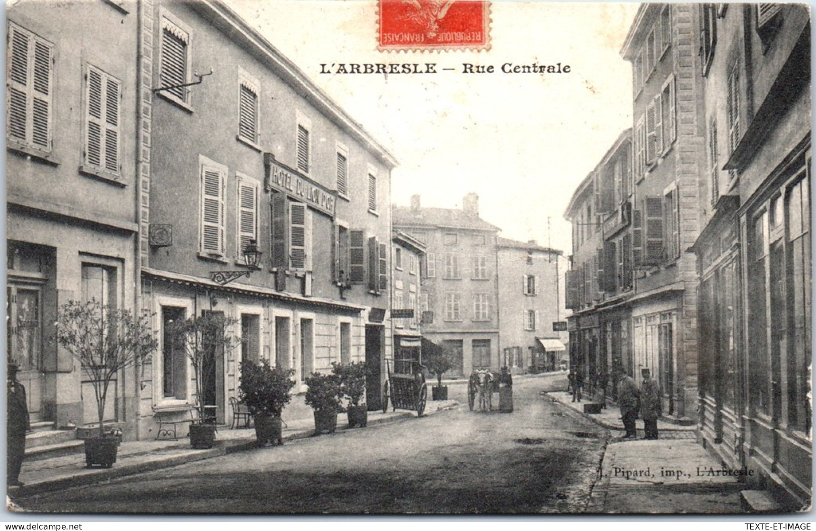 69 L'ARBRESLE - La Rue Centrale  - L'Arbresle