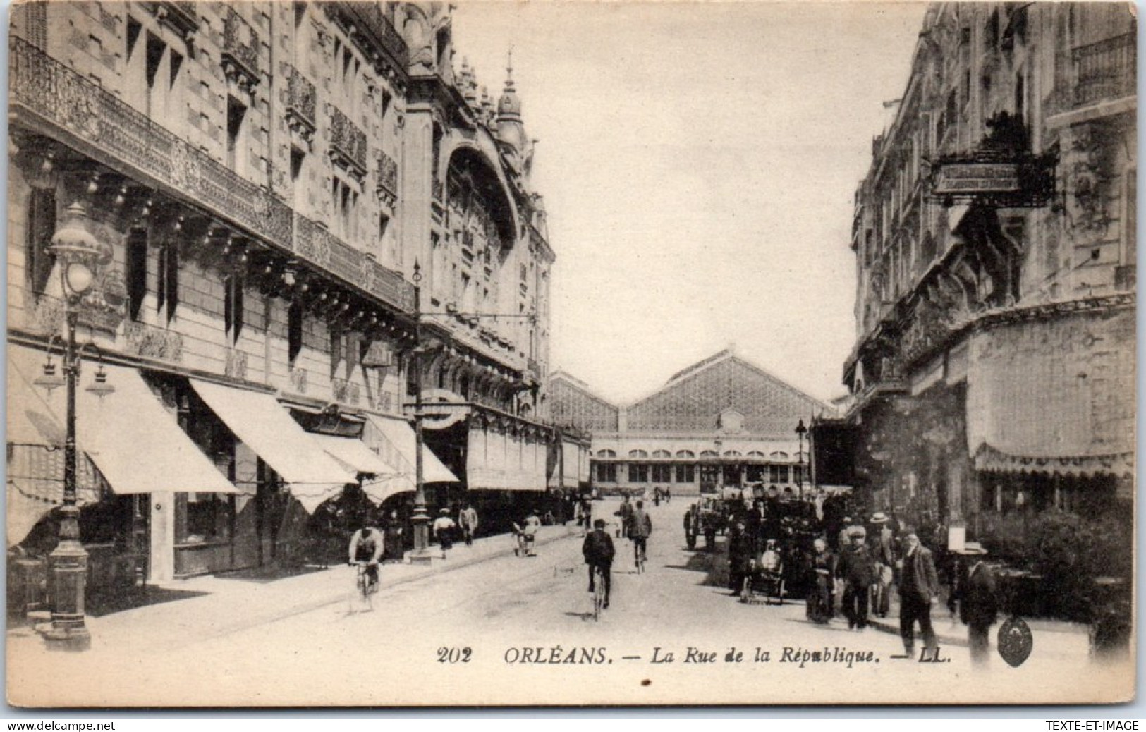 45 ORLEANS -- Vue De La Rue De La Republique  - Orleans