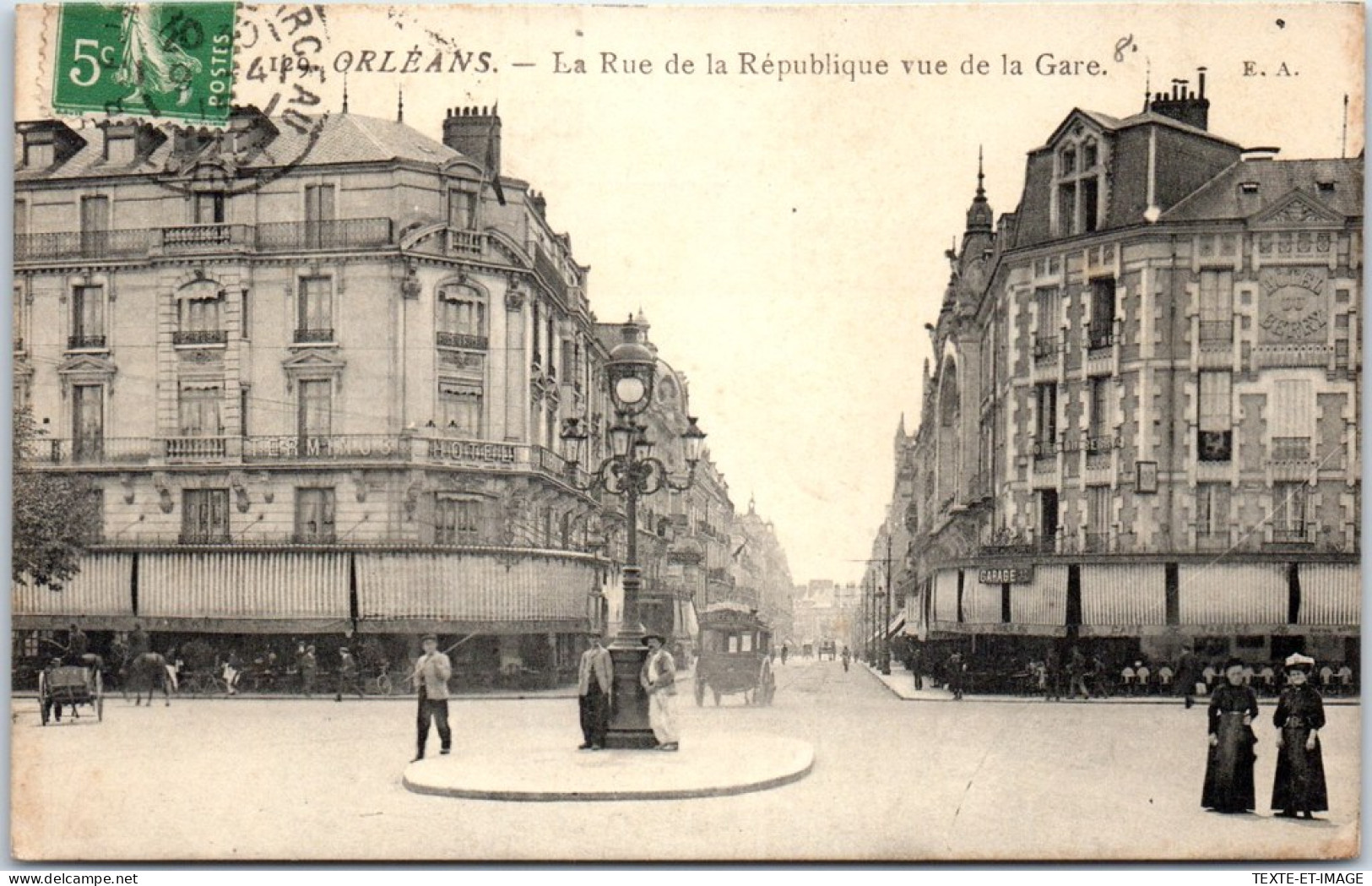 45 ORLEANS -- Rue De La Republique Depuis La Gare. - Orleans