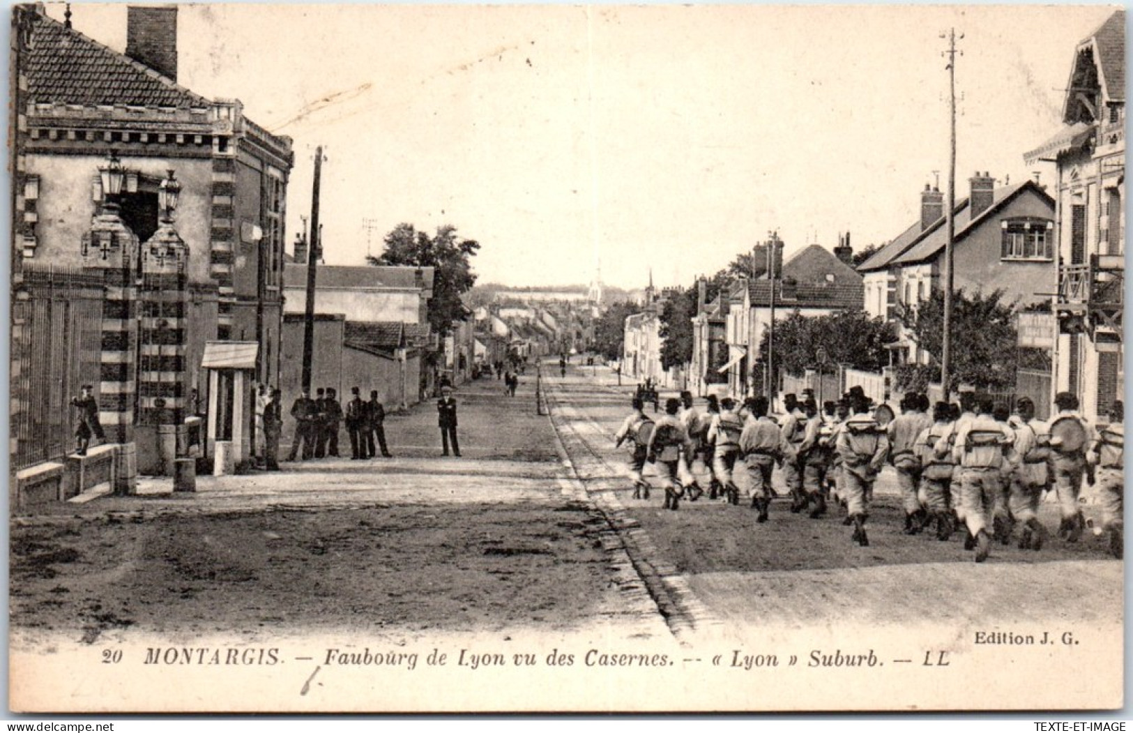 45 MONTARGIS -- Fbg De Lyon Et Les Casernes. - Montargis