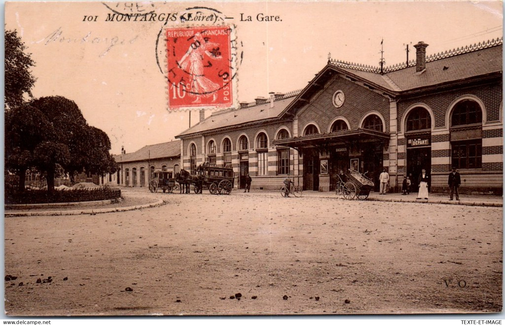 45 MONTARGIS -- Facade De La Gare. - Montargis