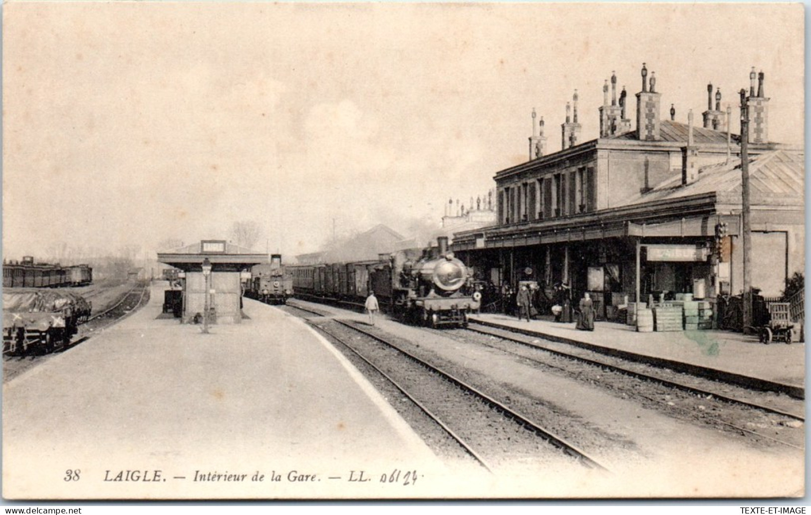 61 LAIGLE - L'interieur De La Gare. - L'Aigle