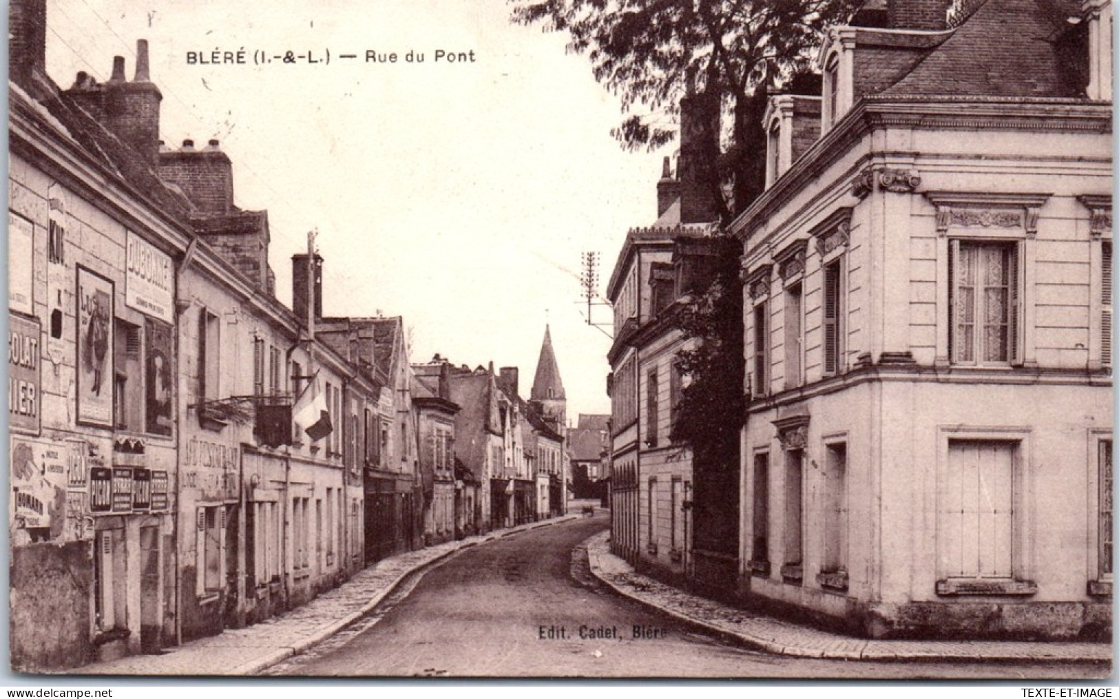 37 BLERE - La Rue Du Pont. - Bléré