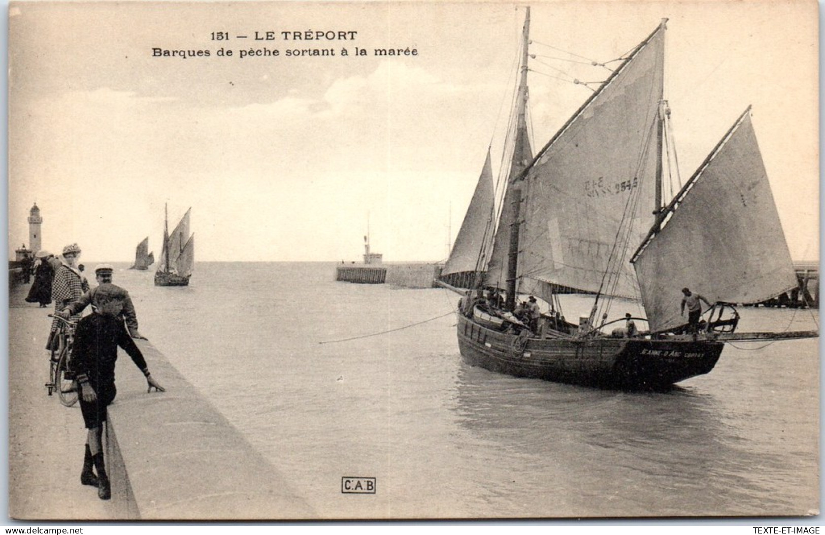 76 LE TREPORT - Barque De Peche Sortant A La Maree  - Le Treport