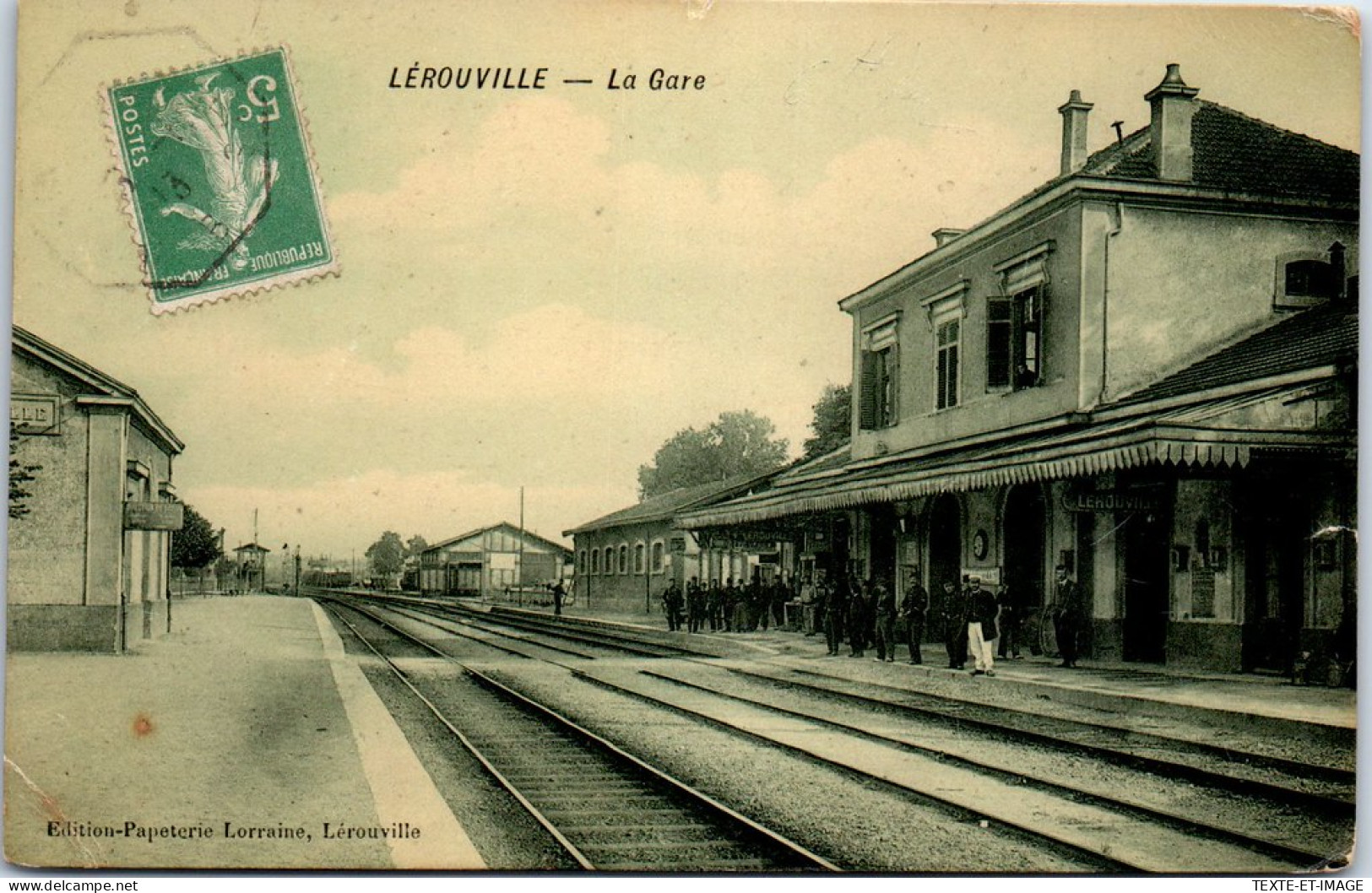 55 LEROUVILLE - Vue De L'interieur De La Gare. - Lerouville
