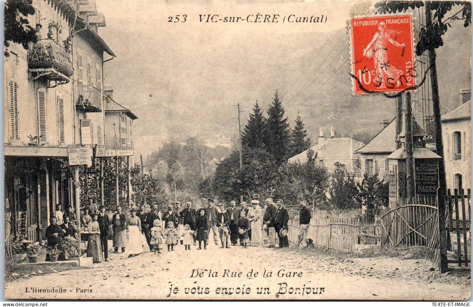 15 VIC SUR CERE - La Rue De La Gare  - Sonstige & Ohne Zuordnung