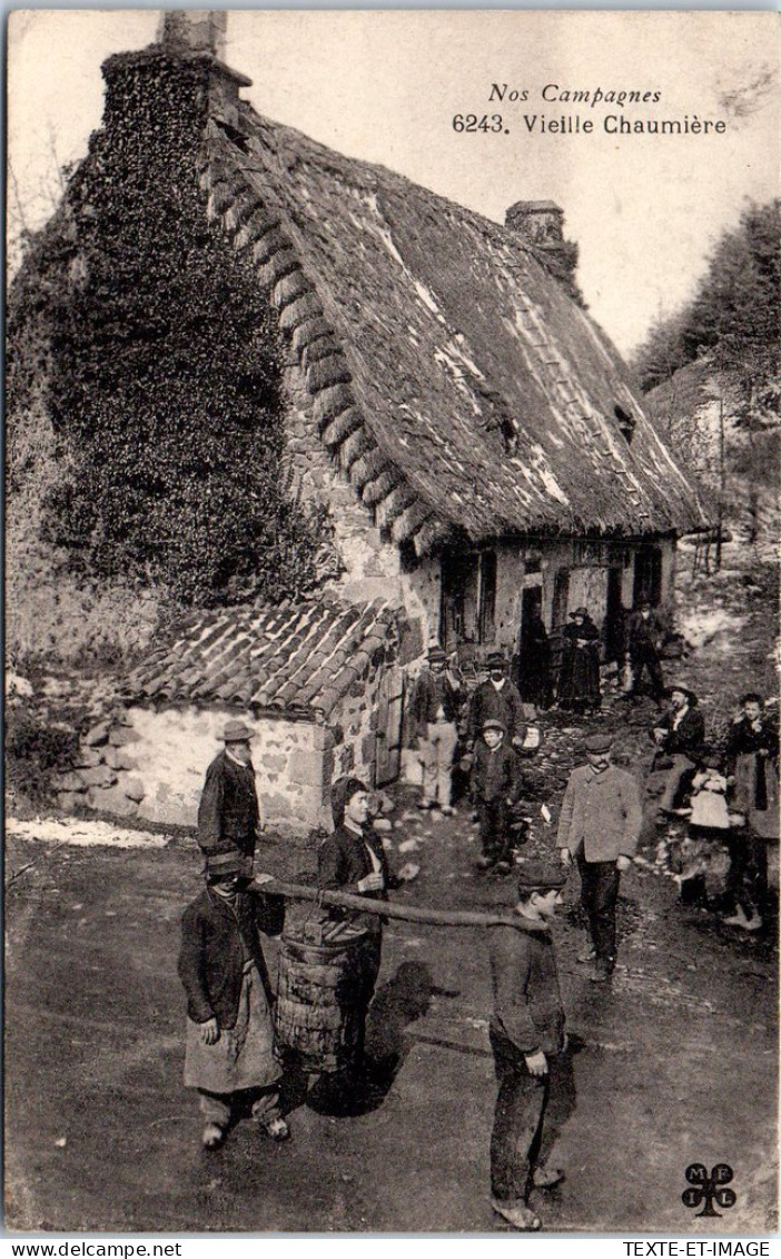 15 Cantal - Type De Vieille Chaumiere - Autres & Non Classés