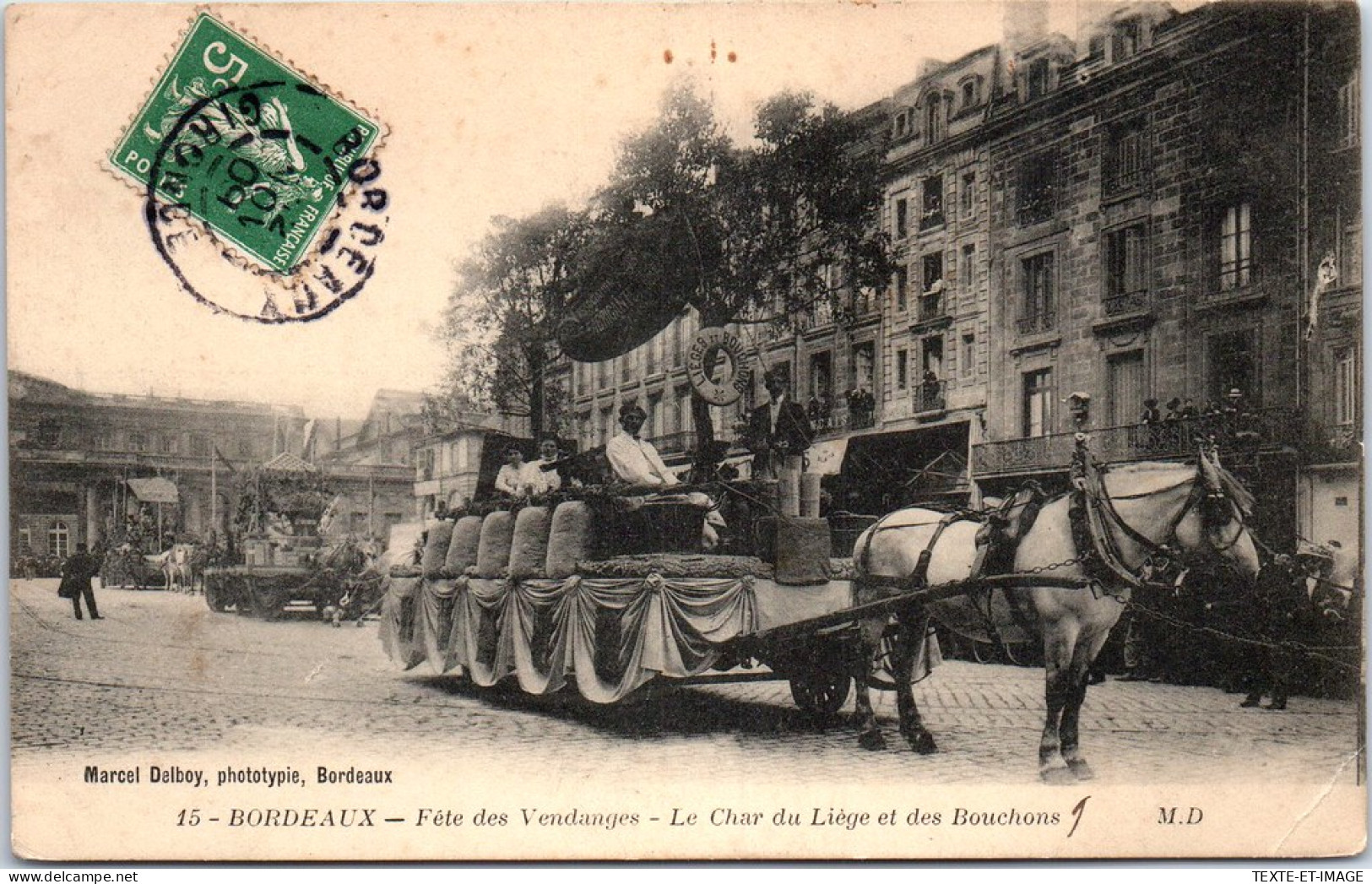 33 BORDEAUX - Fete Des Vendanges, Char Du Liege Et Bouchons - Bordeaux