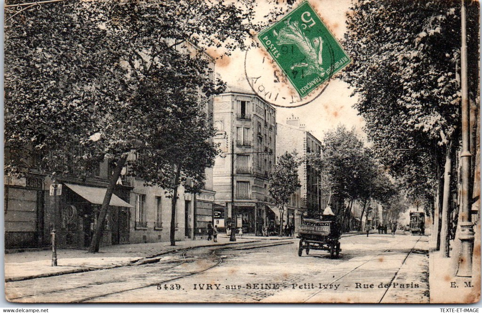 94 IVRY SUR SEINE - La Rue De Paris Au Petit Ivry  - Ivry Sur Seine