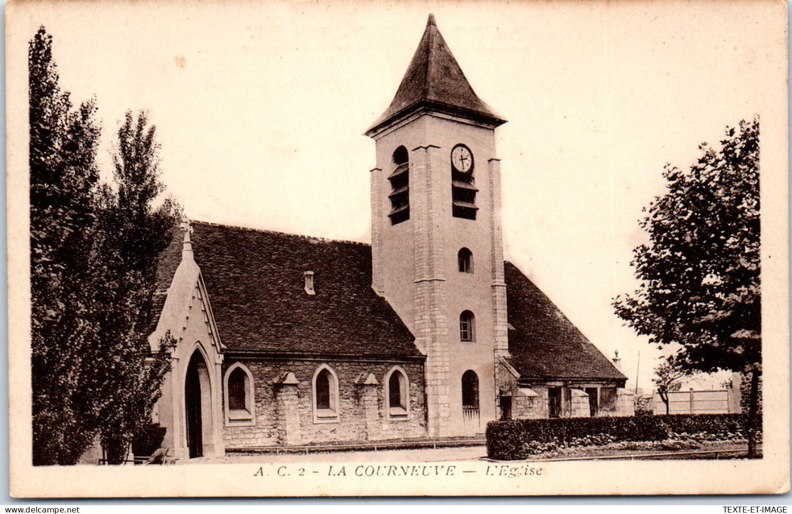 93 LA COURNEUVE - L'eglise  - La Courneuve