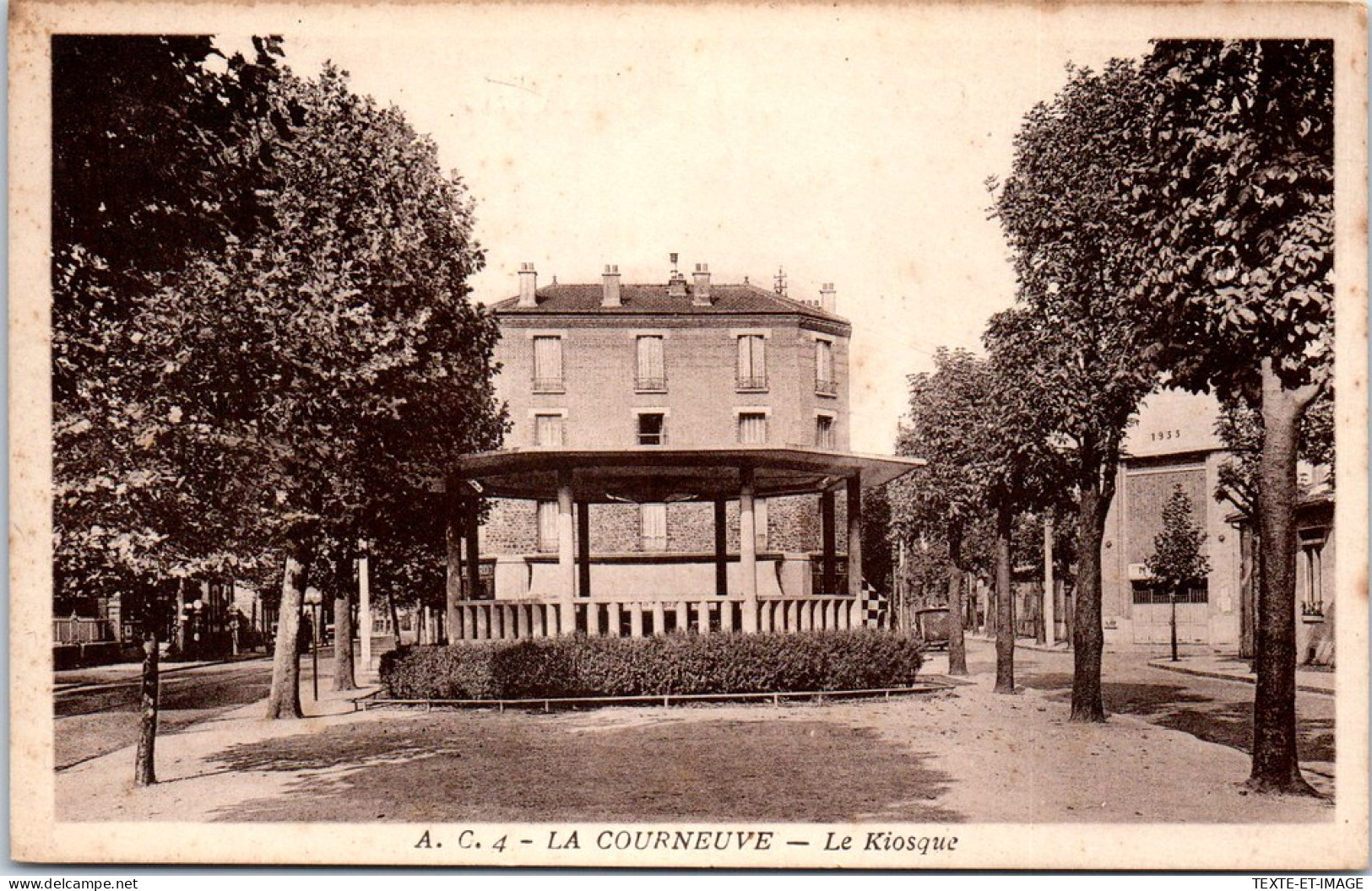 93 LA COURNEUVE - Le Kiosque  - La Courneuve