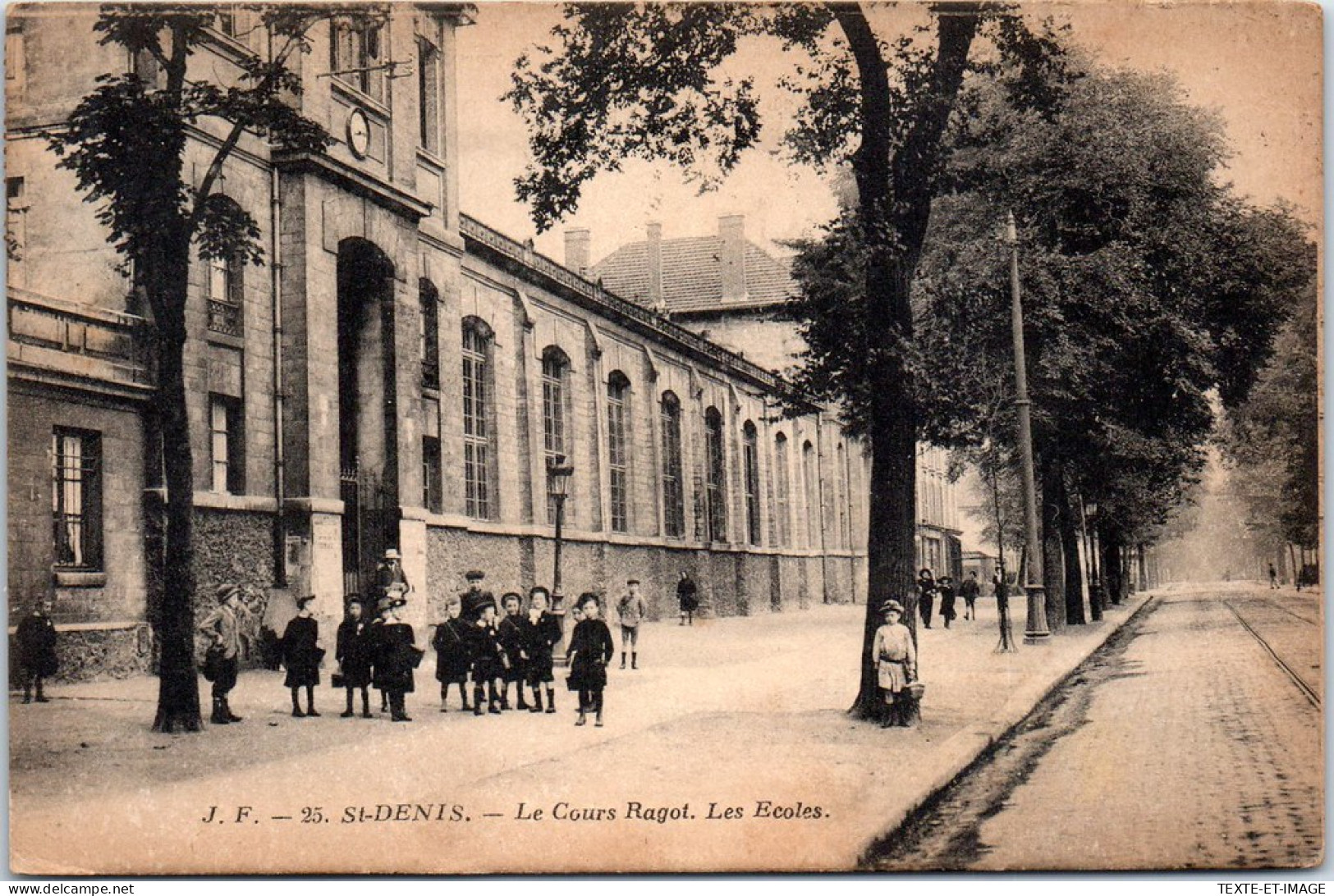 93 SAINT DENIS - Le Cours Ragot, Les Ecoles  - Saint Denis