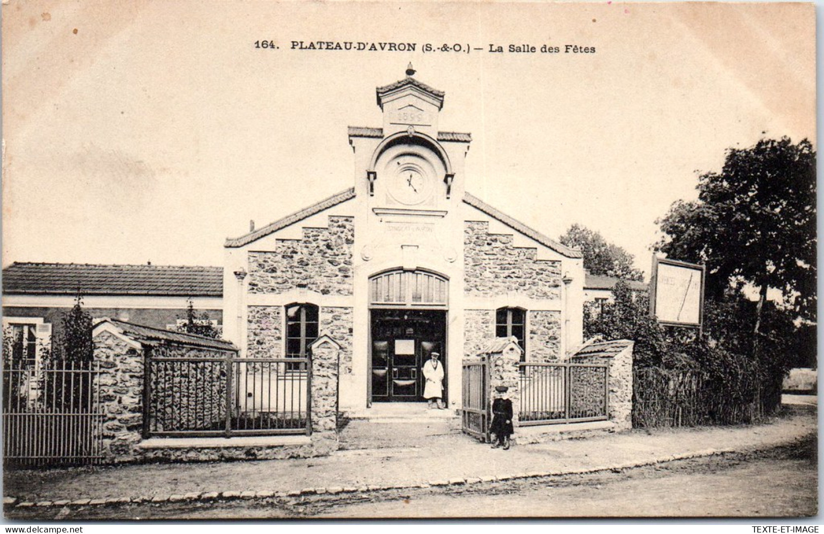 93 PLATEAU D'AVRON - La Salle Des Fetes. - Sonstige & Ohne Zuordnung