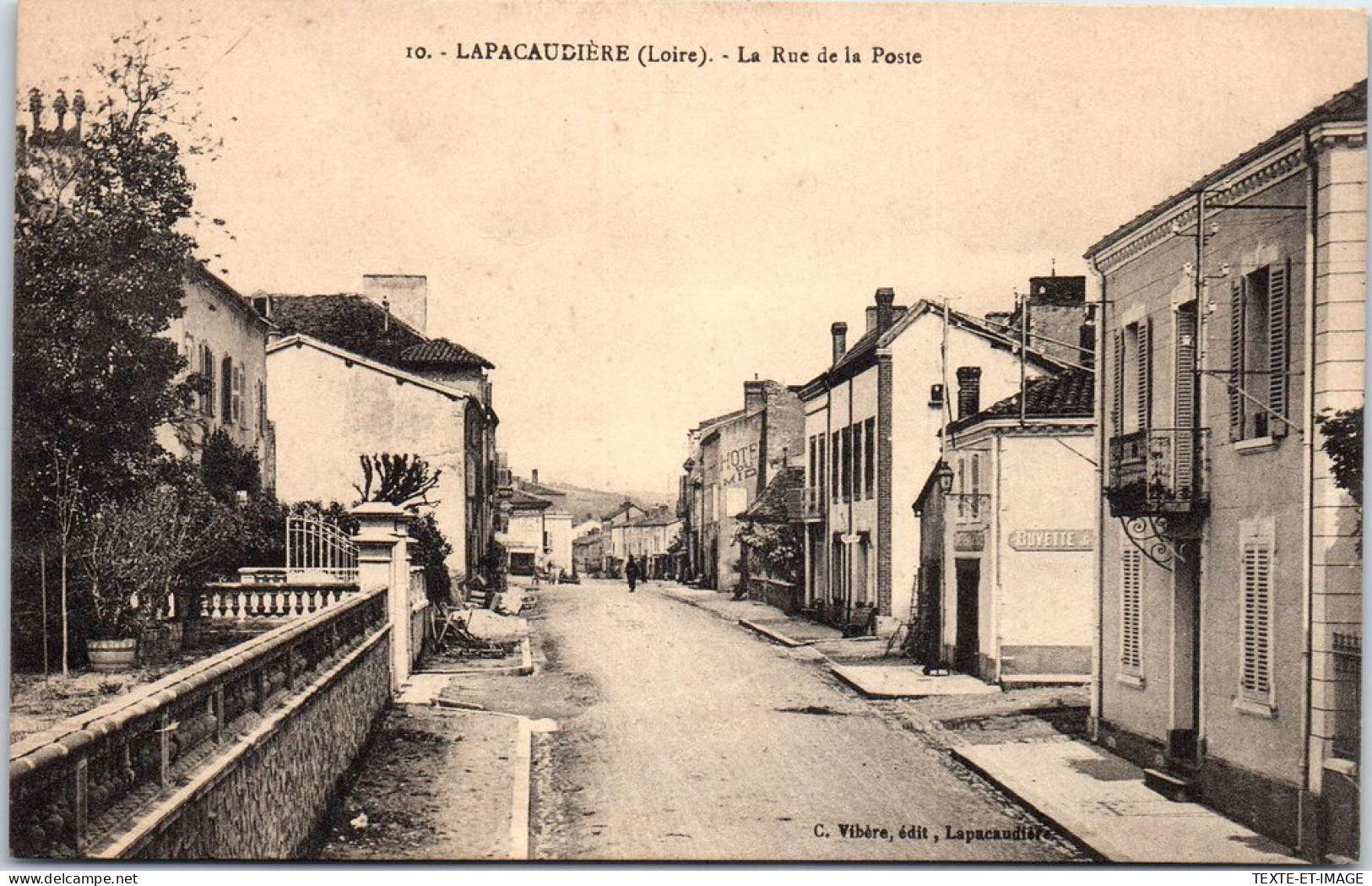 42 LA PACAUDIERE - La Rue De La Poste  - La Pacaudiere