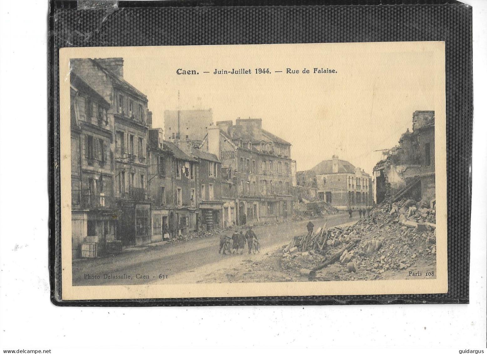 14- CAEN- Une Vue Animée De La Rue De FALAISE En Juin-Juillet 1944 - Caen