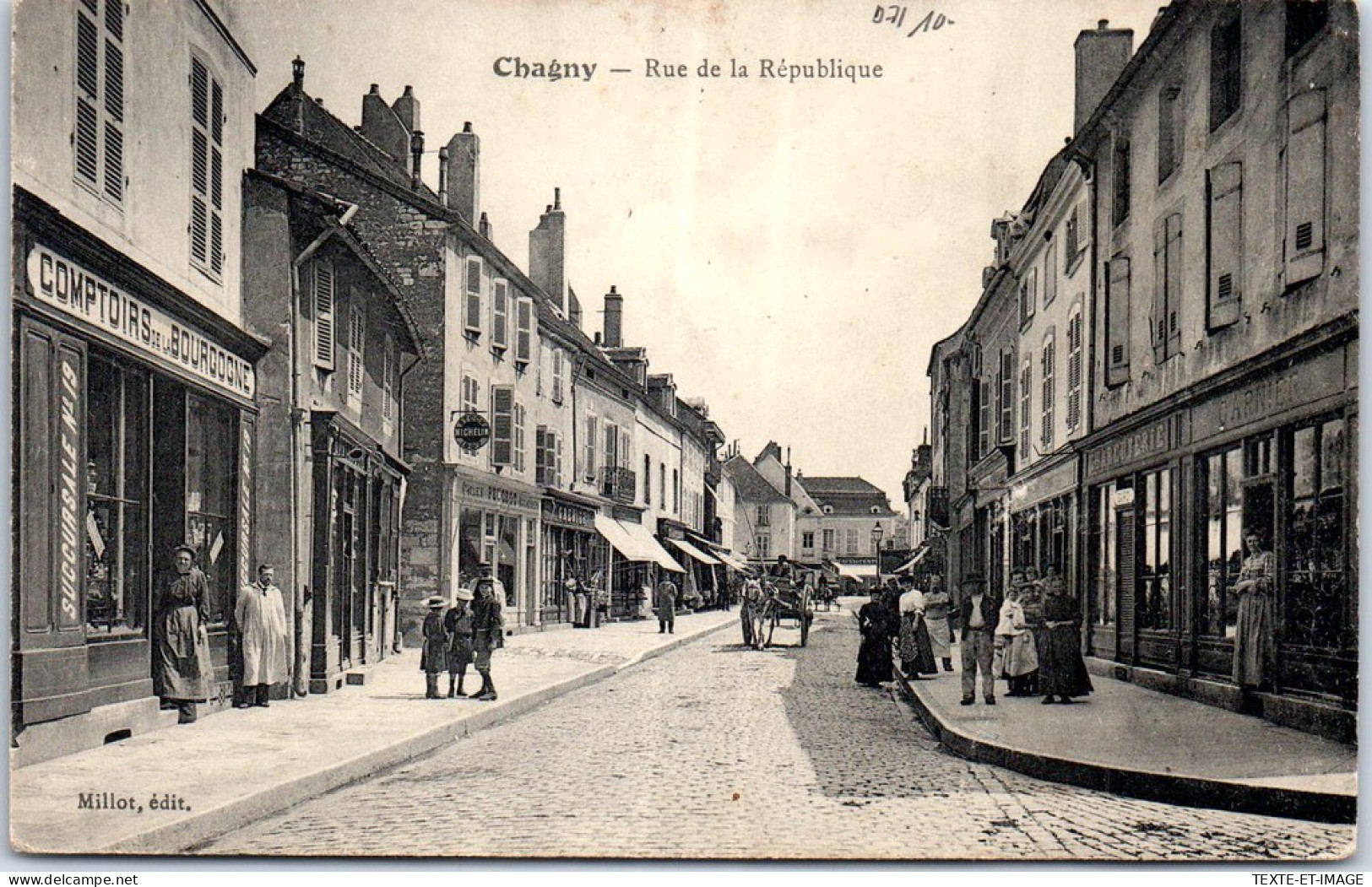 71 CHAGNY - Vue De La Rue De La Republique. - Chagny