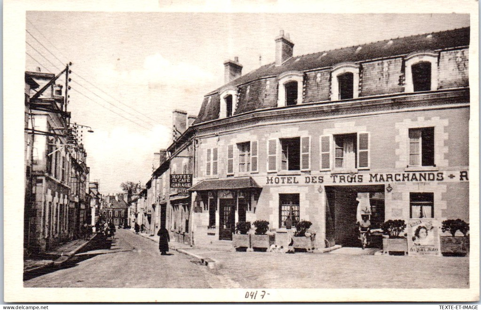 41 COUR CHEVERNY - Hotel Des Trois Marchands  - Other & Unclassified